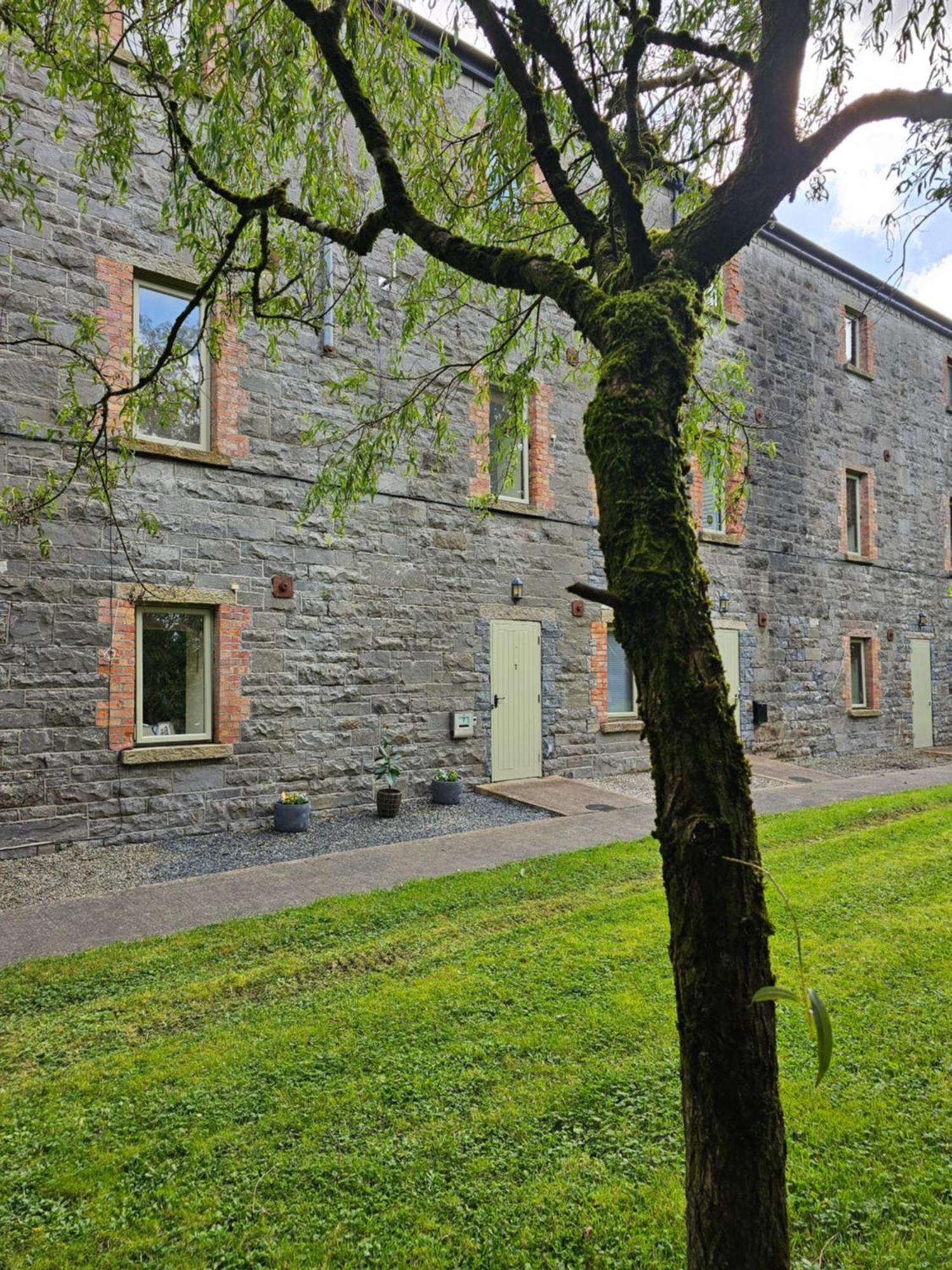 County LeitrimThe Kozeアパートメント エクステリア 写真